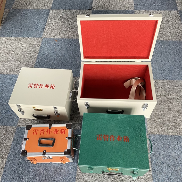 浉河爆破工程作业箱如何选择？玻璃钢与传统材质的全面对比